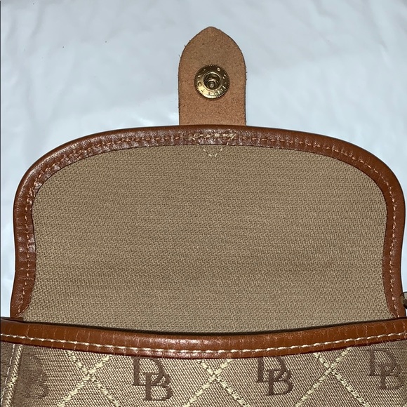 Dooney & Bourke tan & brown button flap wristlet - Picture 6 of 8